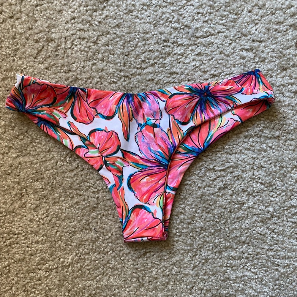 Kulani Kini’s Mimosa Cheeky Bottom
